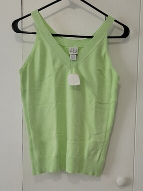 Slim Ribbed V-Neck Tank Top - Light Green